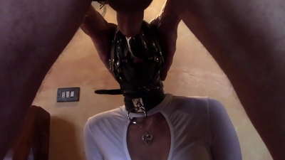 ลอร่าใส่ส้นสูง เลือกนางแบบ วีดีโอ 2021 คอลึกมีแหวนหลายวง